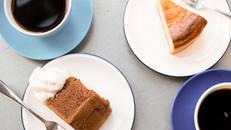 CAFE & HALL ours (カフェアンドホール アワーズ)