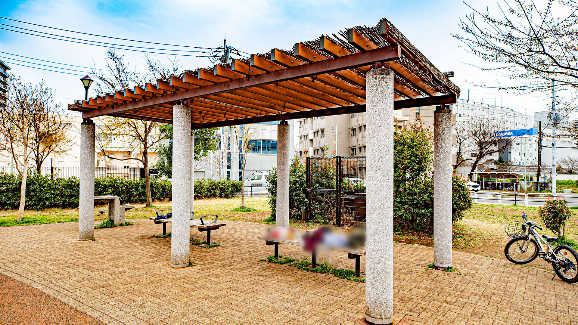 鮫洲入江広場